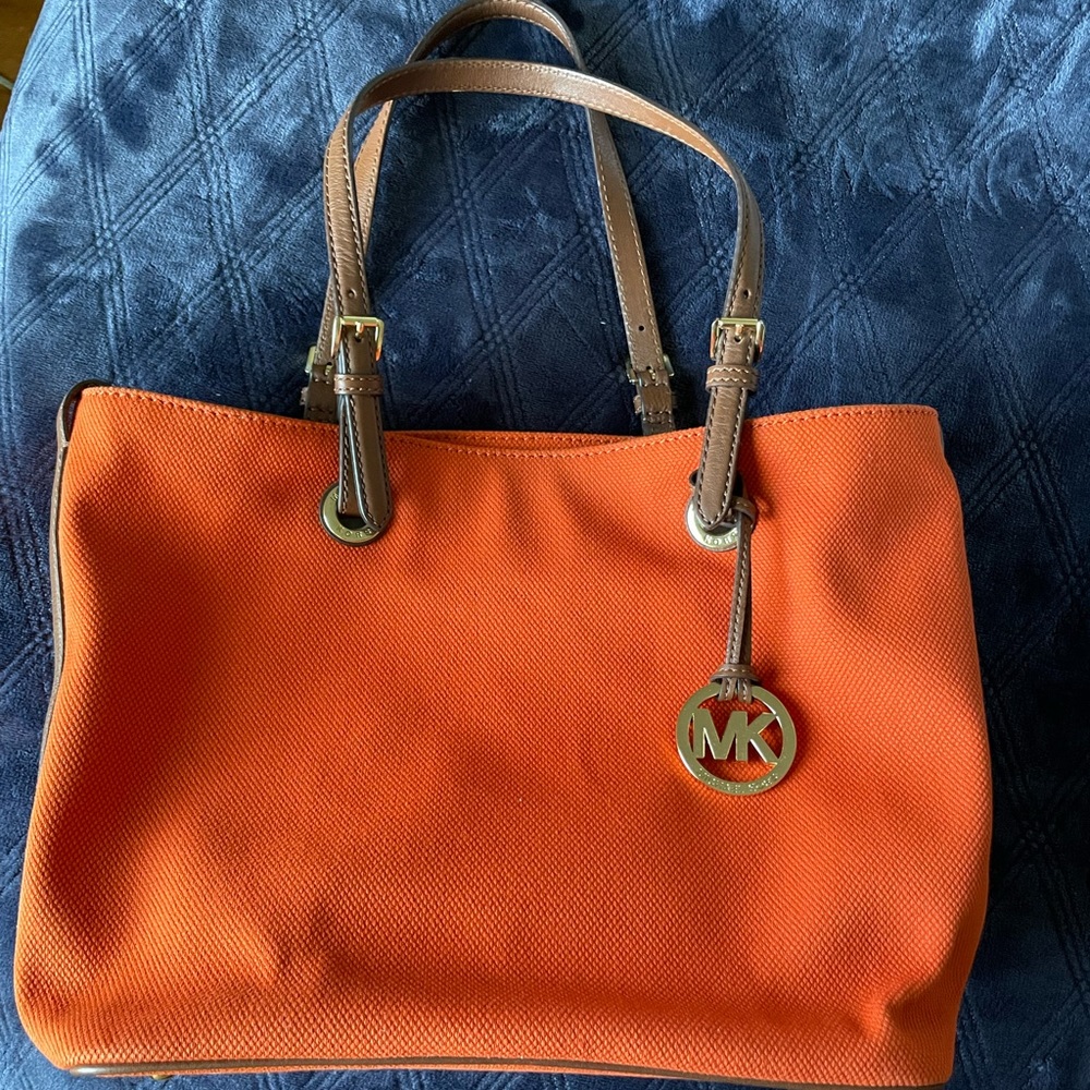 MICHAEL KORS